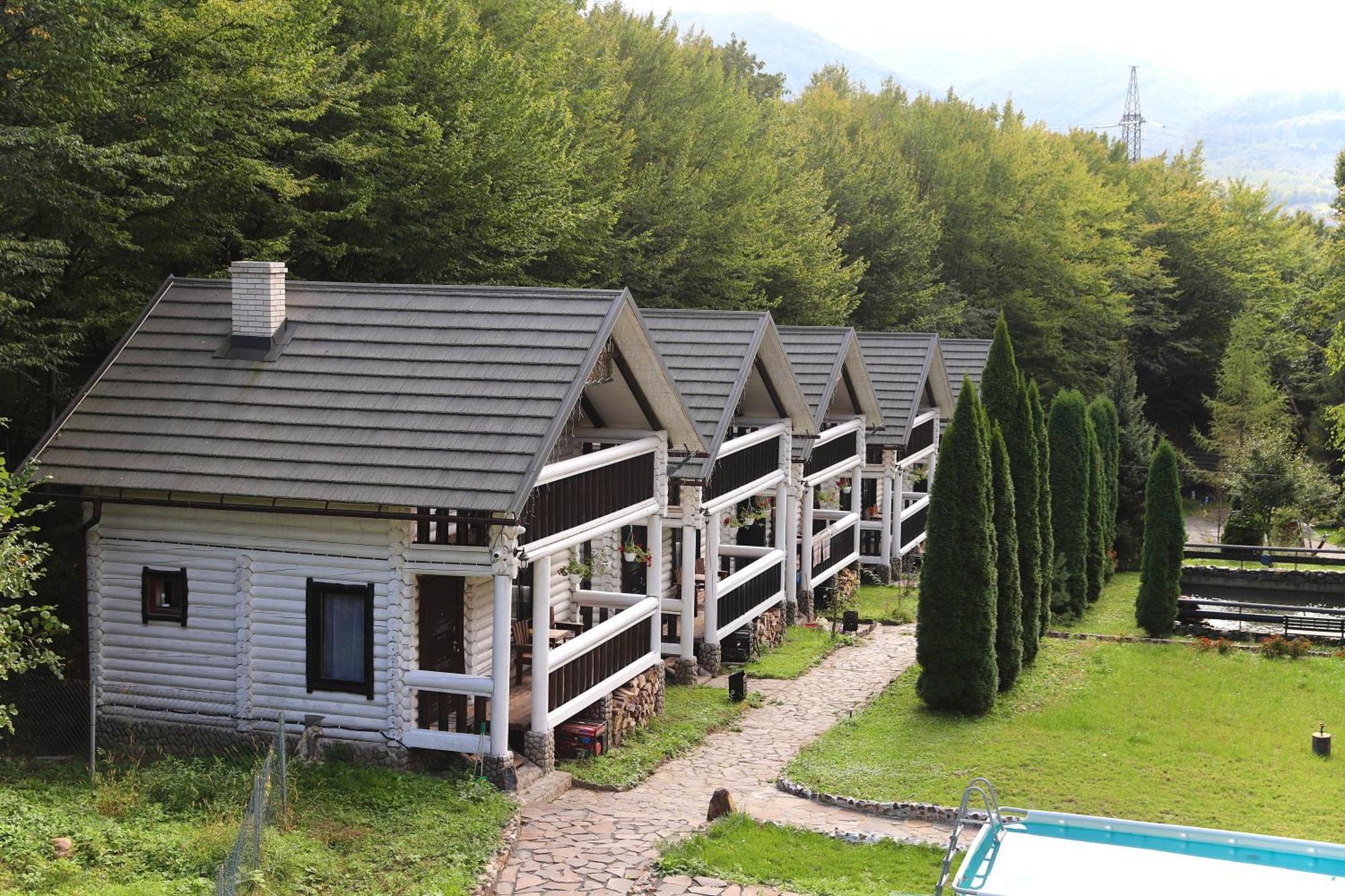 База Відпочинку Forest Stream Swaljawa Exterior foto